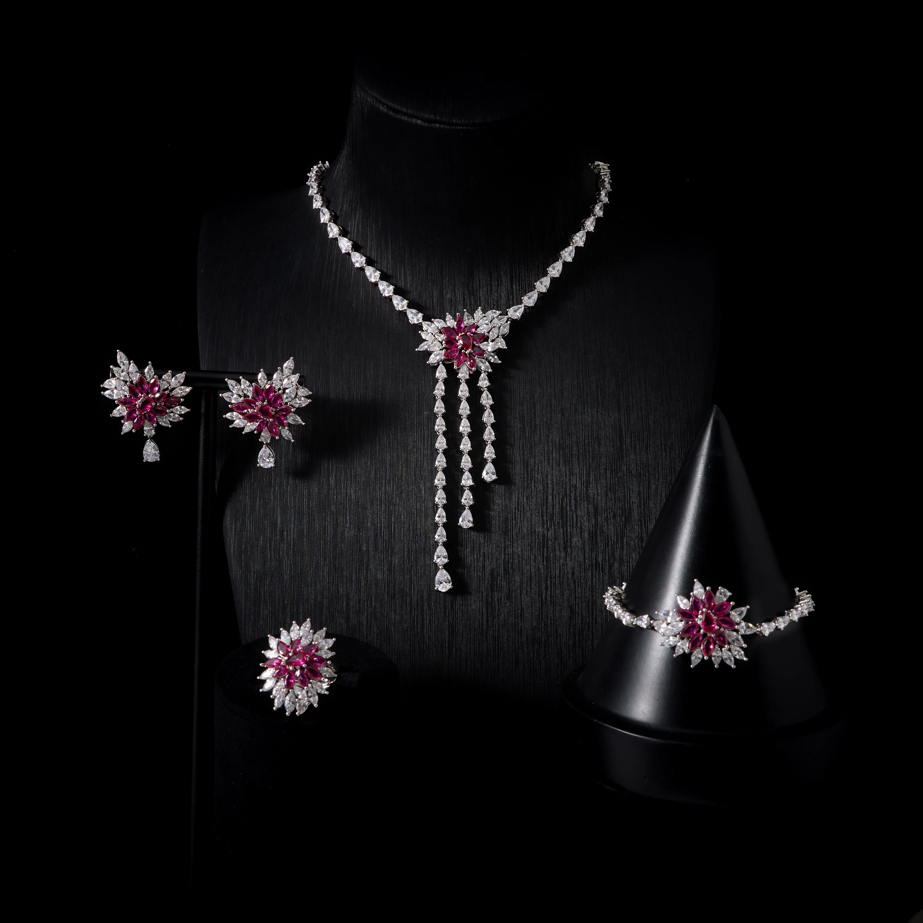 00160 Elegant 4Pcs Women's Jewelry Set Necklace Earrings Bracelet Ring Cubic Zirconia Wedding Jewelry Set for Formal Occasions