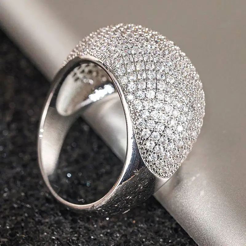 Huitan Luxus-Ring mit eingelegtem, voll glänzendem CZ für Damen, Verlobung, Hochzeit, modisches Finger-Accessoire, edler Party-Charmanter Schmuck