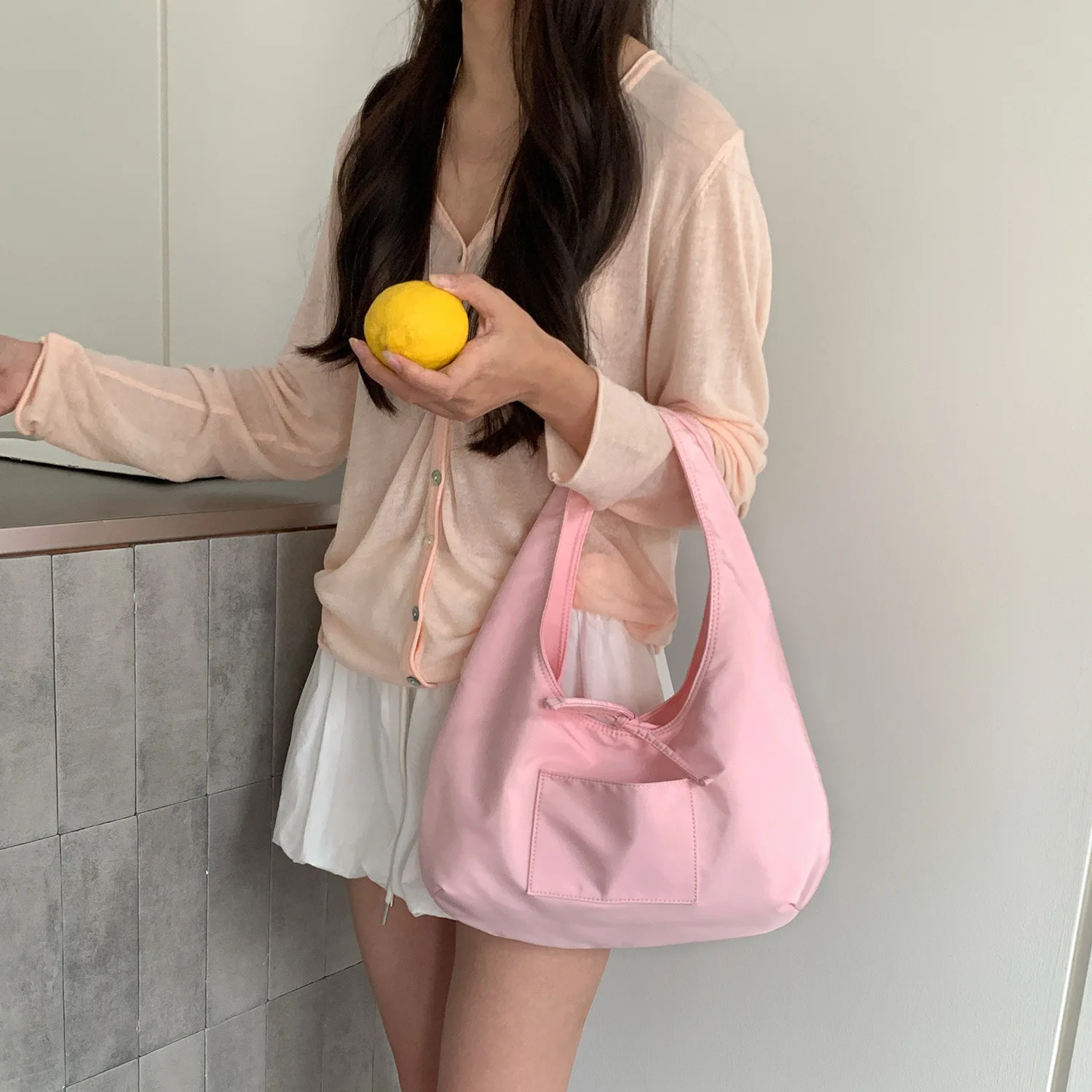 กระเป๋าสะพายไหล่ไนลอนสไตล์เกาห - Interior Design Korean Style บทวิจารณ์และราคา