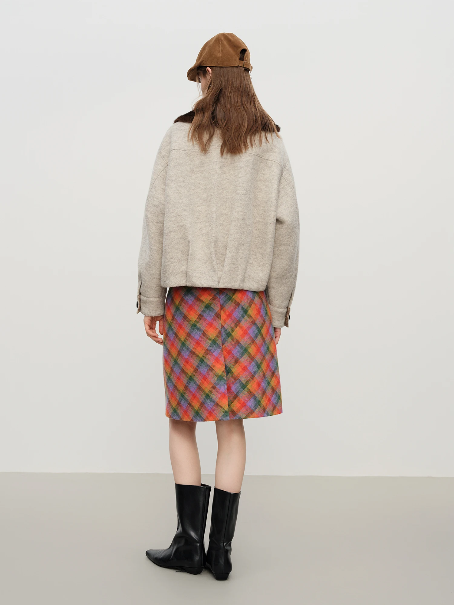 FSLE Roma-style Wool-Blend Jacket with Fake Fur Collar  Vintage Pleated Short Coat for Women Winter 2025 New Arrival Winter Coat