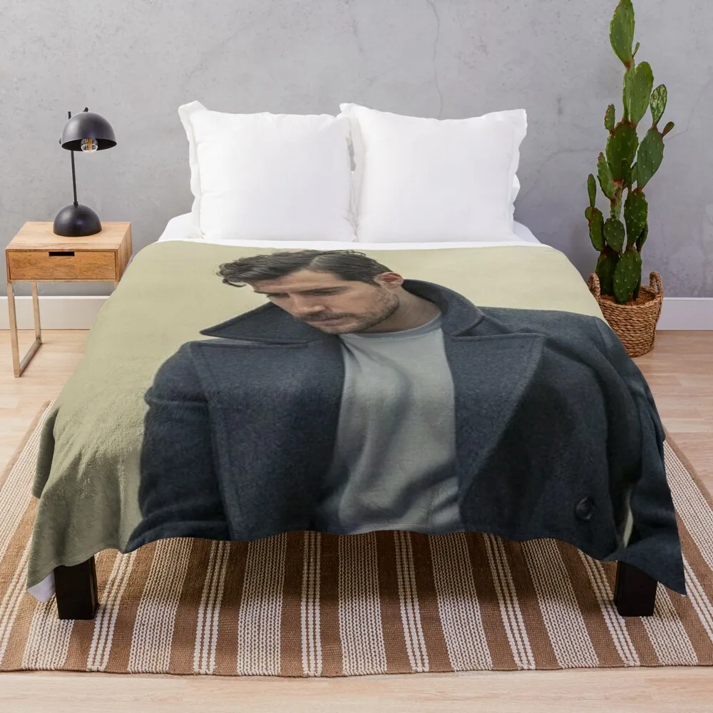 

henry cavill Throw Blanket Hairy anime Soft Plush Plaid Designers Blankets