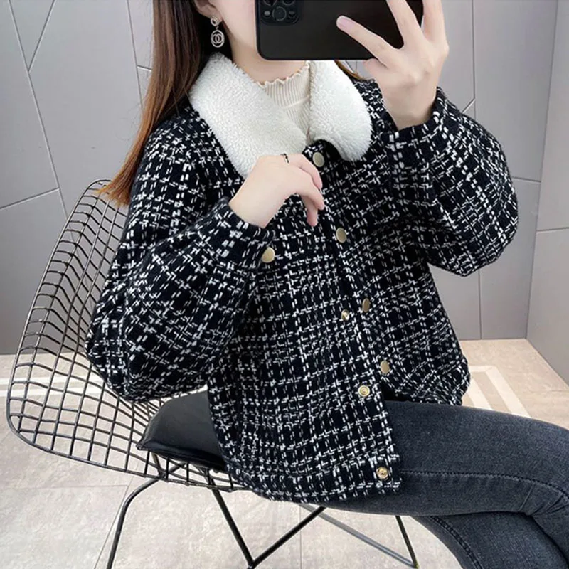 

Autumn Women's Woolen Knitted Coat 2022 New Fashion Plaid Lapel Single-Breasted Short Cardigan Coats And Jackets Women Outerwear