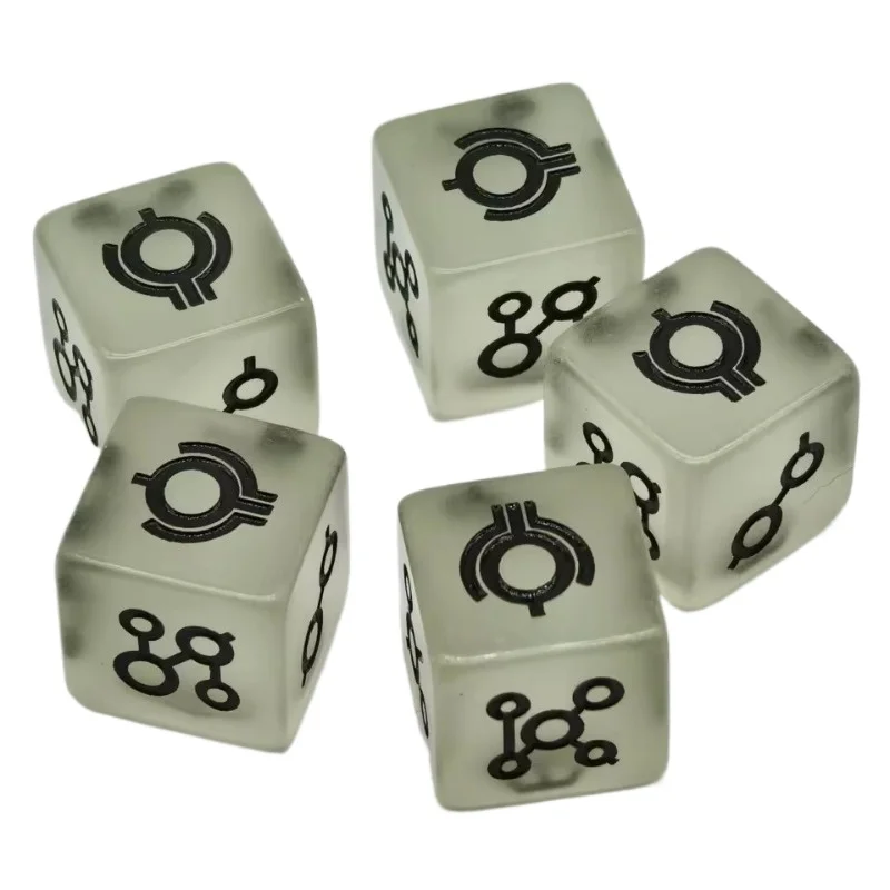 4Pcs/set 16mm Square Corner Luminous Carving Dice Board Game Accessories Made of Resin Material