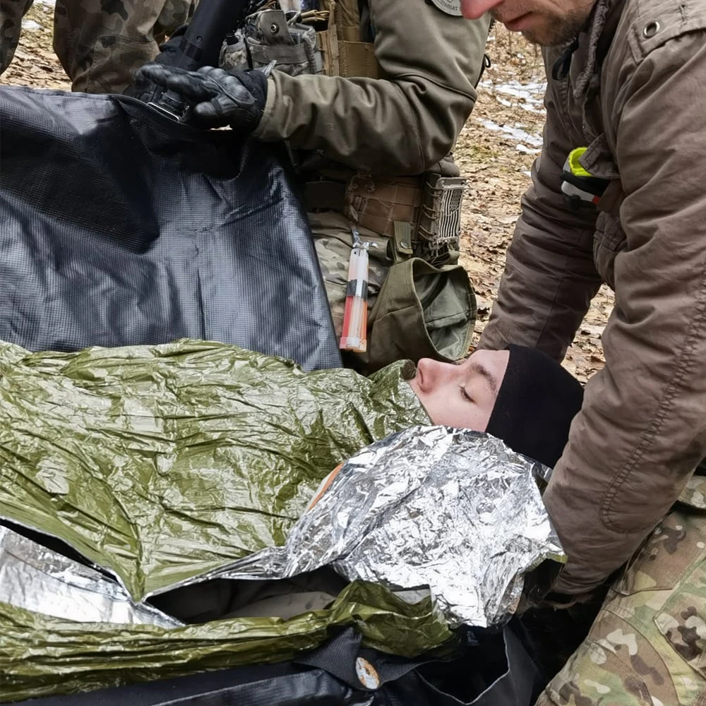 Imagem -02 - Cobertor de Emergência de Resgate de Rinoceronte 1.6*2.1m Espaço Mylar Térmico para ao ar Livre Caminhadas Sobrevivência Kit de Primeiros Socorros Casal de Survie