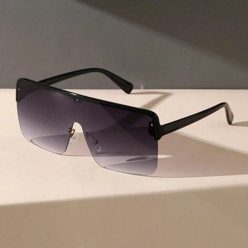 Fashion Luxury Designer Oversized Sunglasses New Women Square Vintage Elegant Shades Glasses Trendy Travel Party Sun Glasses