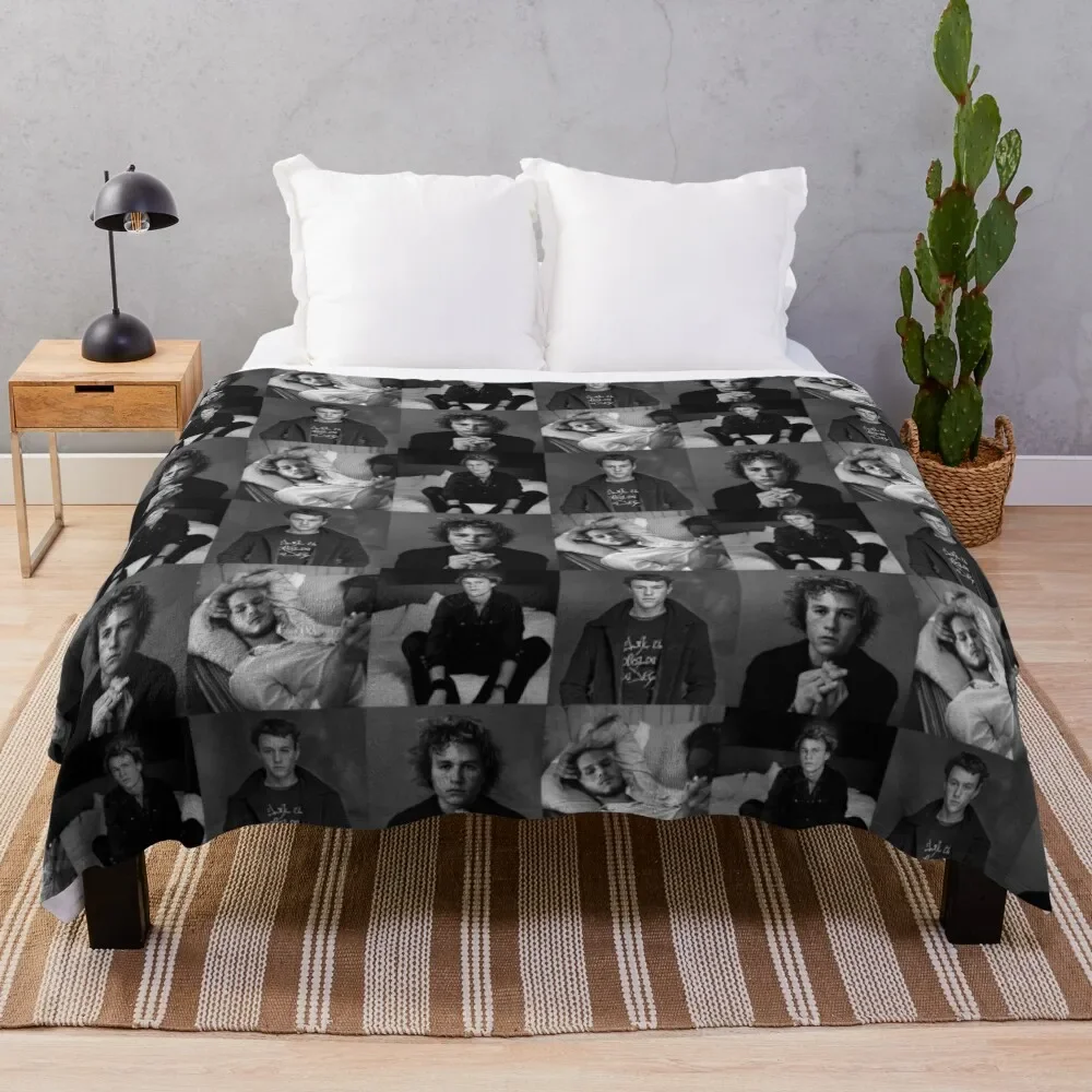 

Heath ledger Throw Blanket Fluffy Shaggy Picnic Designers Blankets