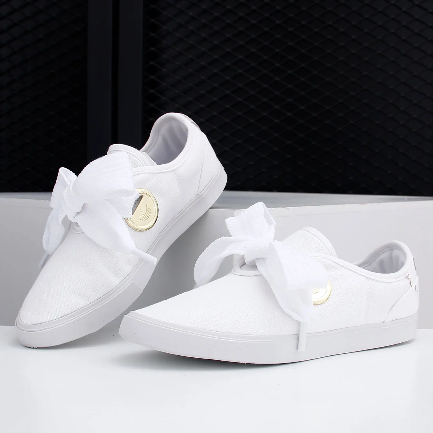 حذاء Adidas الأصلي SLEEK LO W للسيدات من القماش الكتاني كاجوال رياضي FV0740 #3