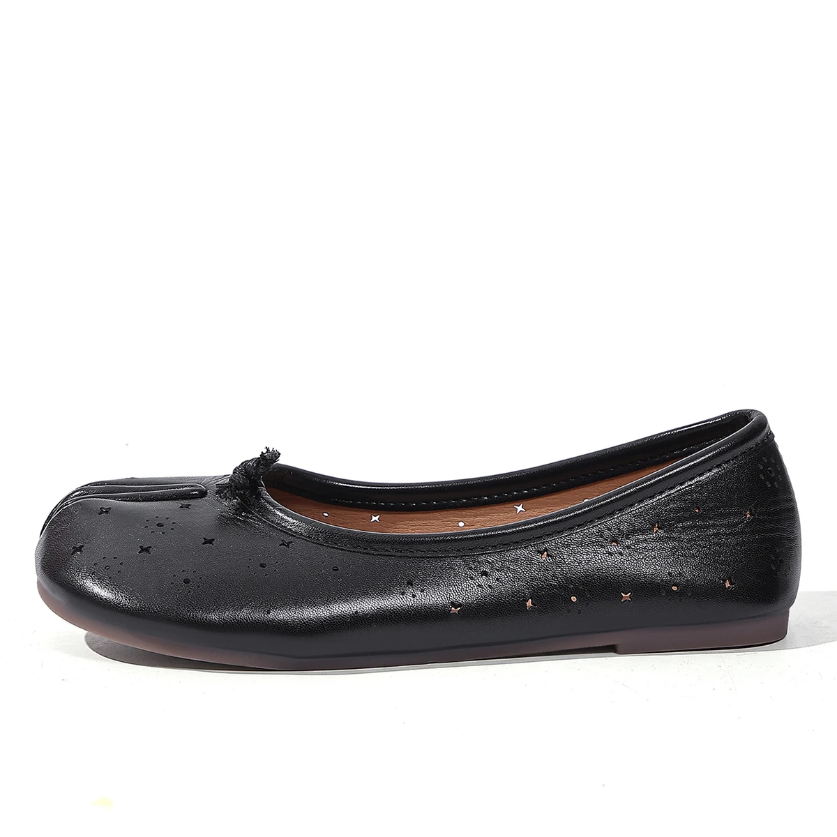 Women Split Toe Ballet Flats Slip On Minimalist Breathable Perforated Flat Shoes Smooth Leather Summer Casual Office Footwear