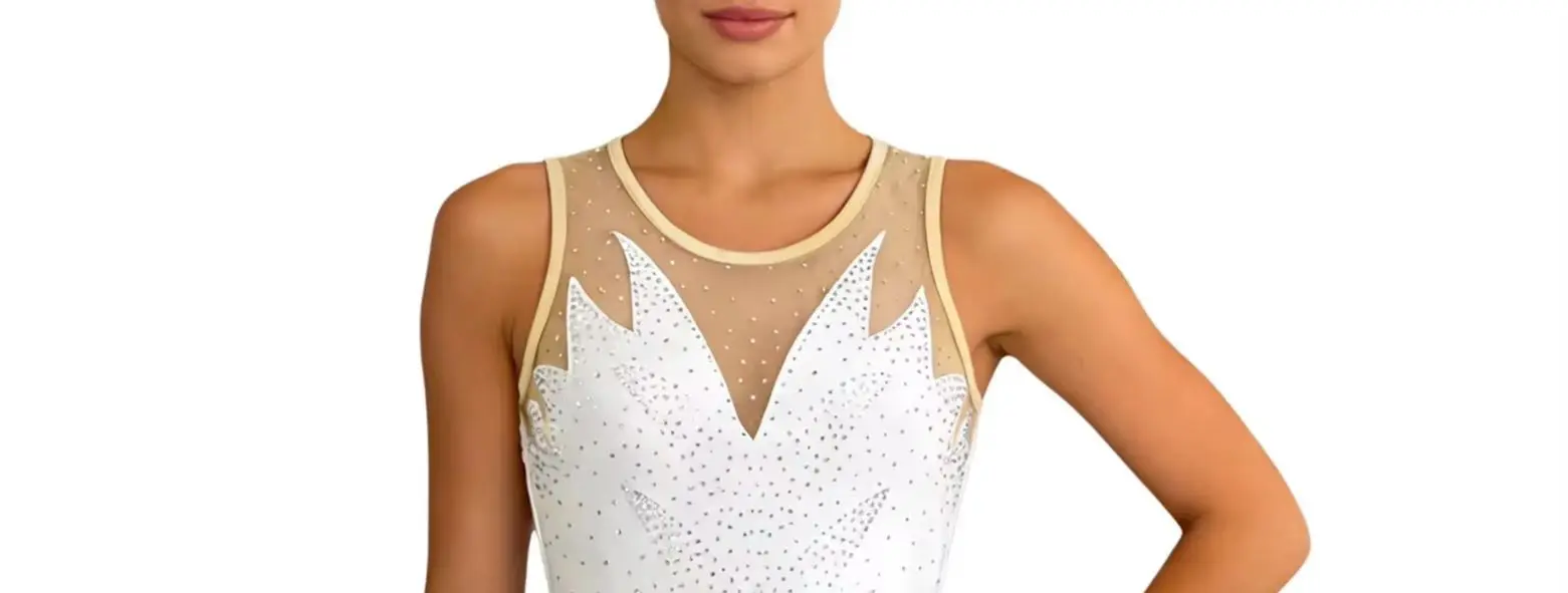 

Женский гимнастический/балетный купальник с пайетками, пушистыми перьями, асимметричным подолом и сетчатыми вставками, без рукавов