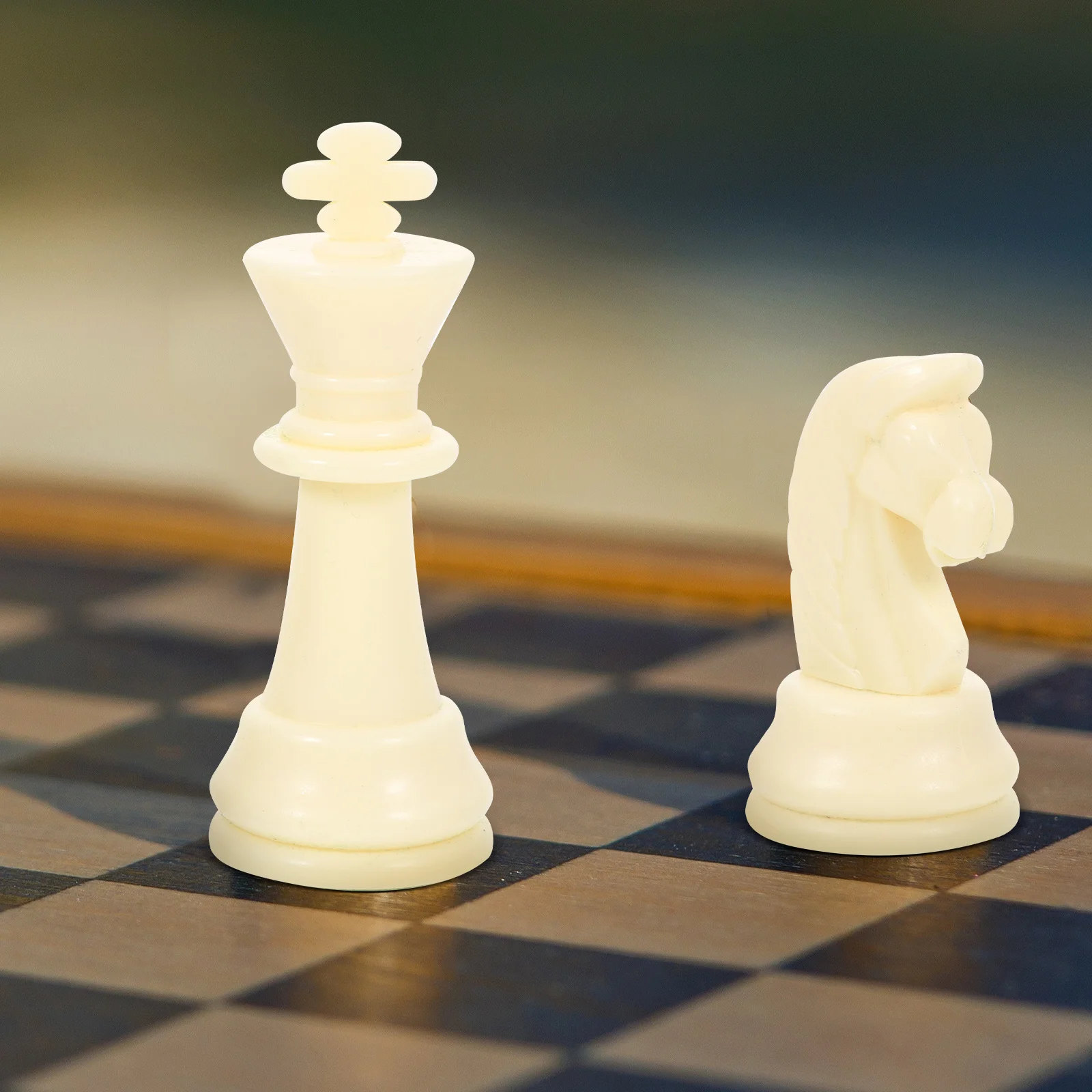 

1Set Plastic Replacement Chess Pieces Durable PP International Chessmen Lightweight Compact Accessories for Board Game Teaching