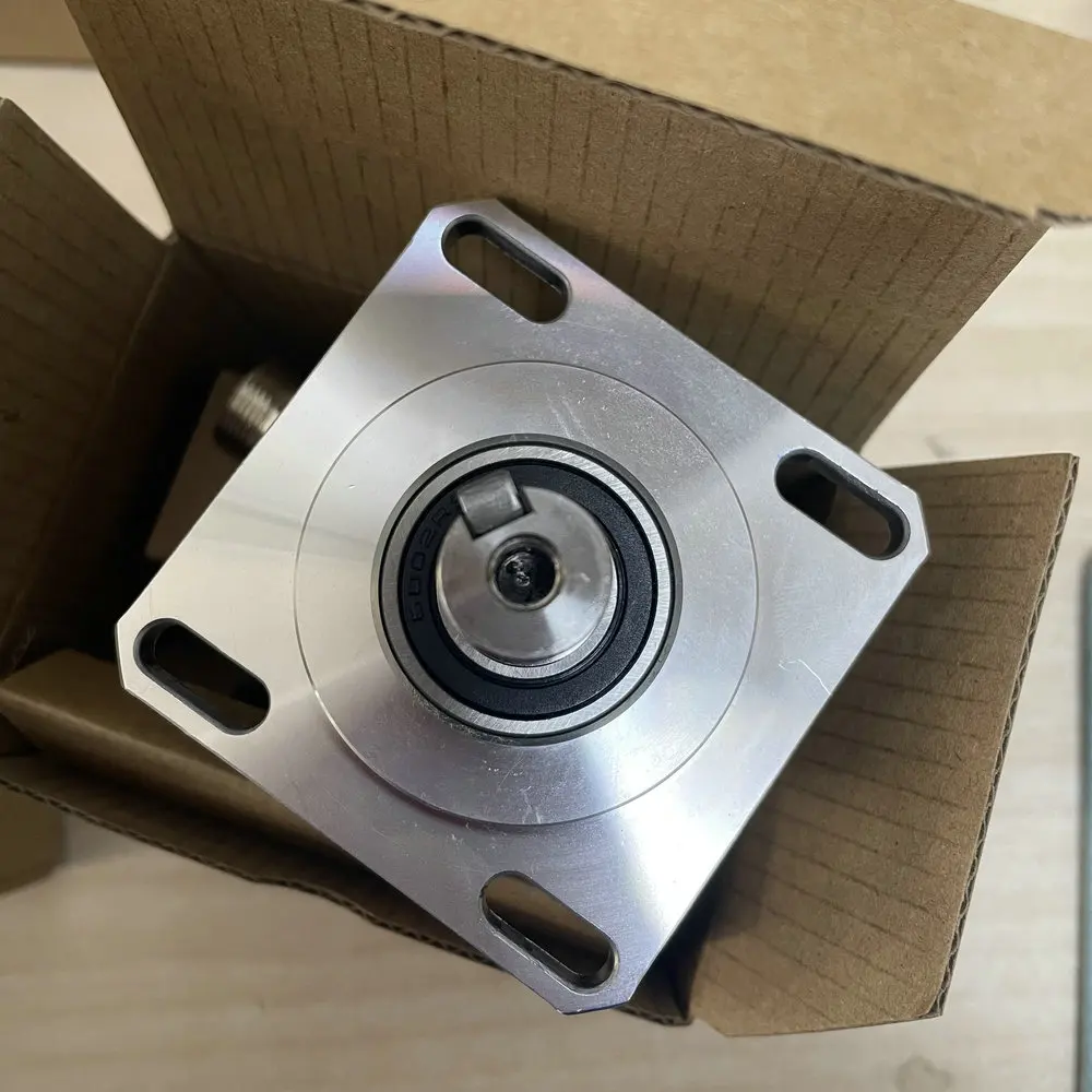 R62S-15C05L-1024BM/09 جهاز تشفير دوار بعمود شفة مربع #3