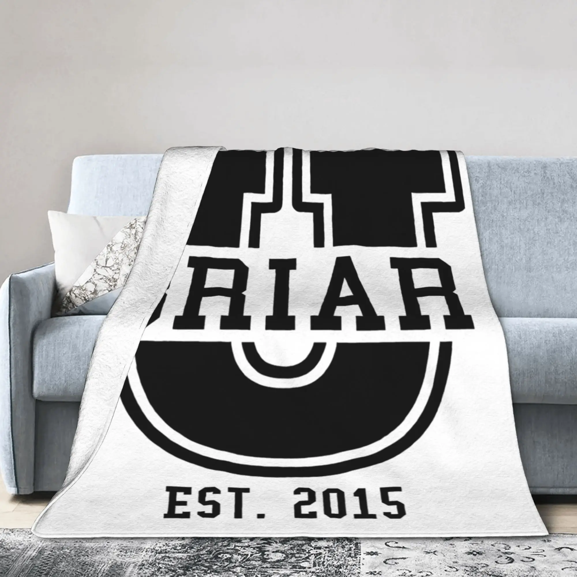 Briar U Off Campus Knitted Blankets  Flannel Throw Blanket Summer Air Conditioning Decoration Soft Warm Bedsprea,