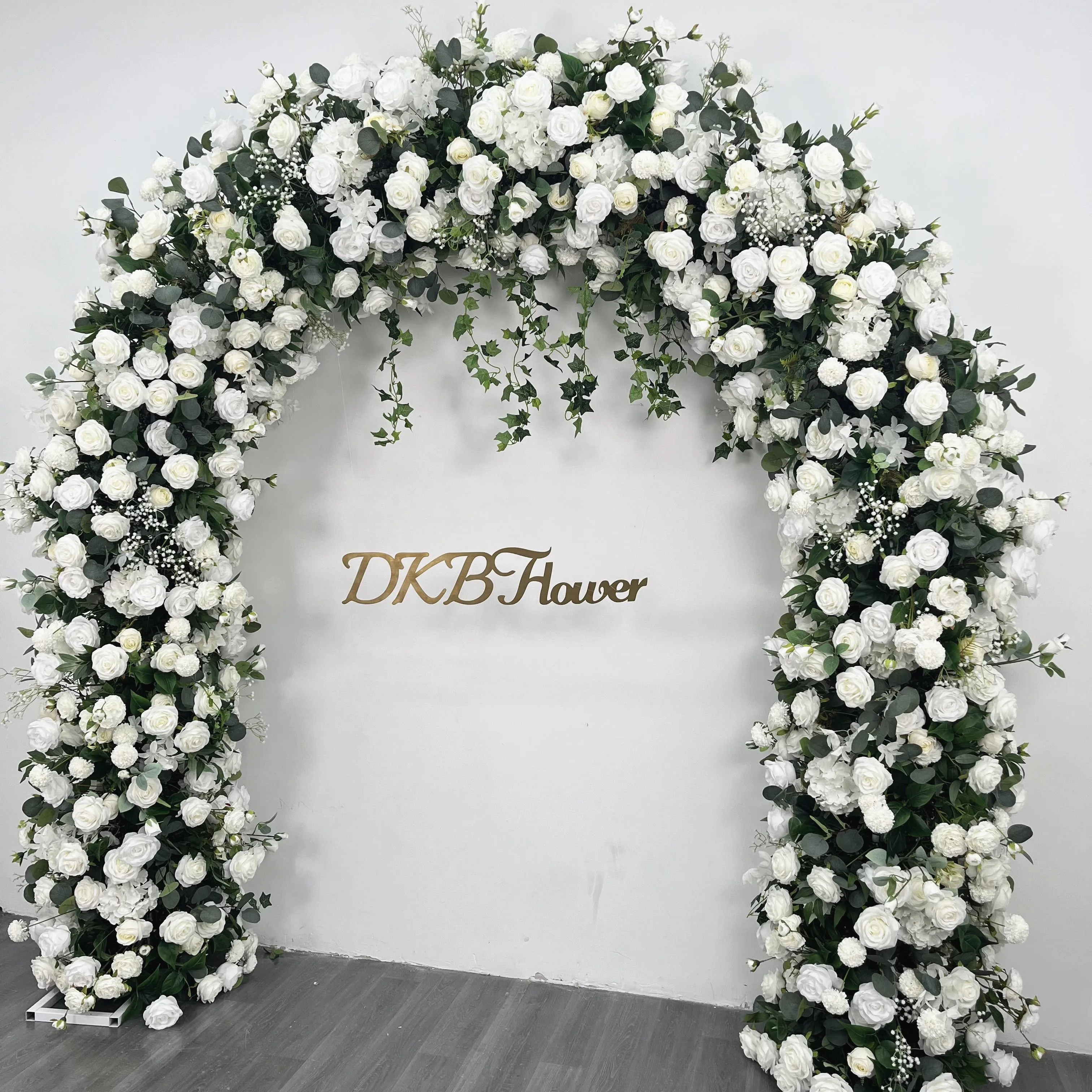 Realistic Handmade Wedding Gate Decoration White Rose Silk Artificial Flower Horn Arch For Wedding Decor