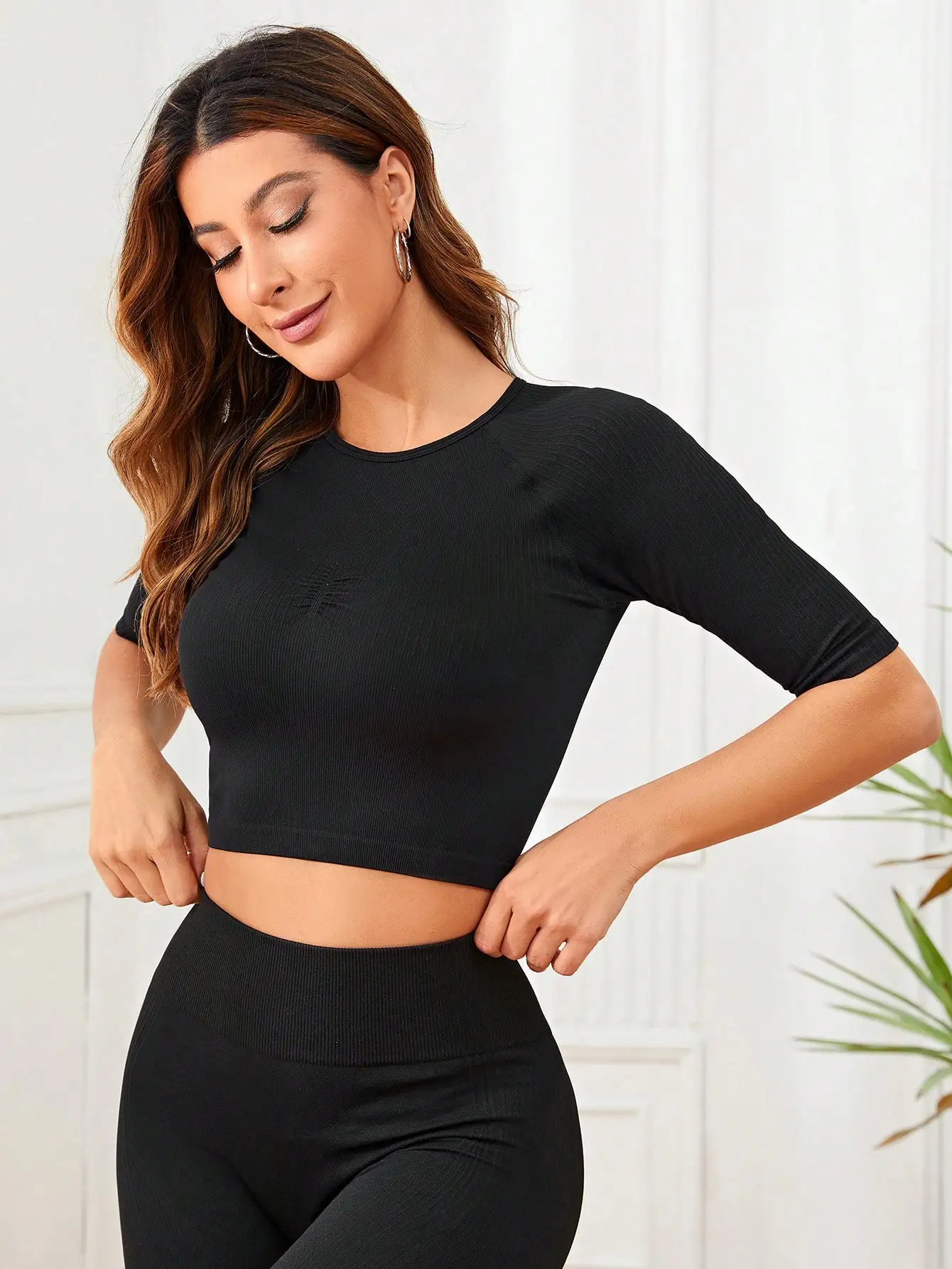 Women Ribbed Seamless Yoga Crop Top Half Sleeve Gym Workout Sports T-Shirt Slim Fit Fitness Tee