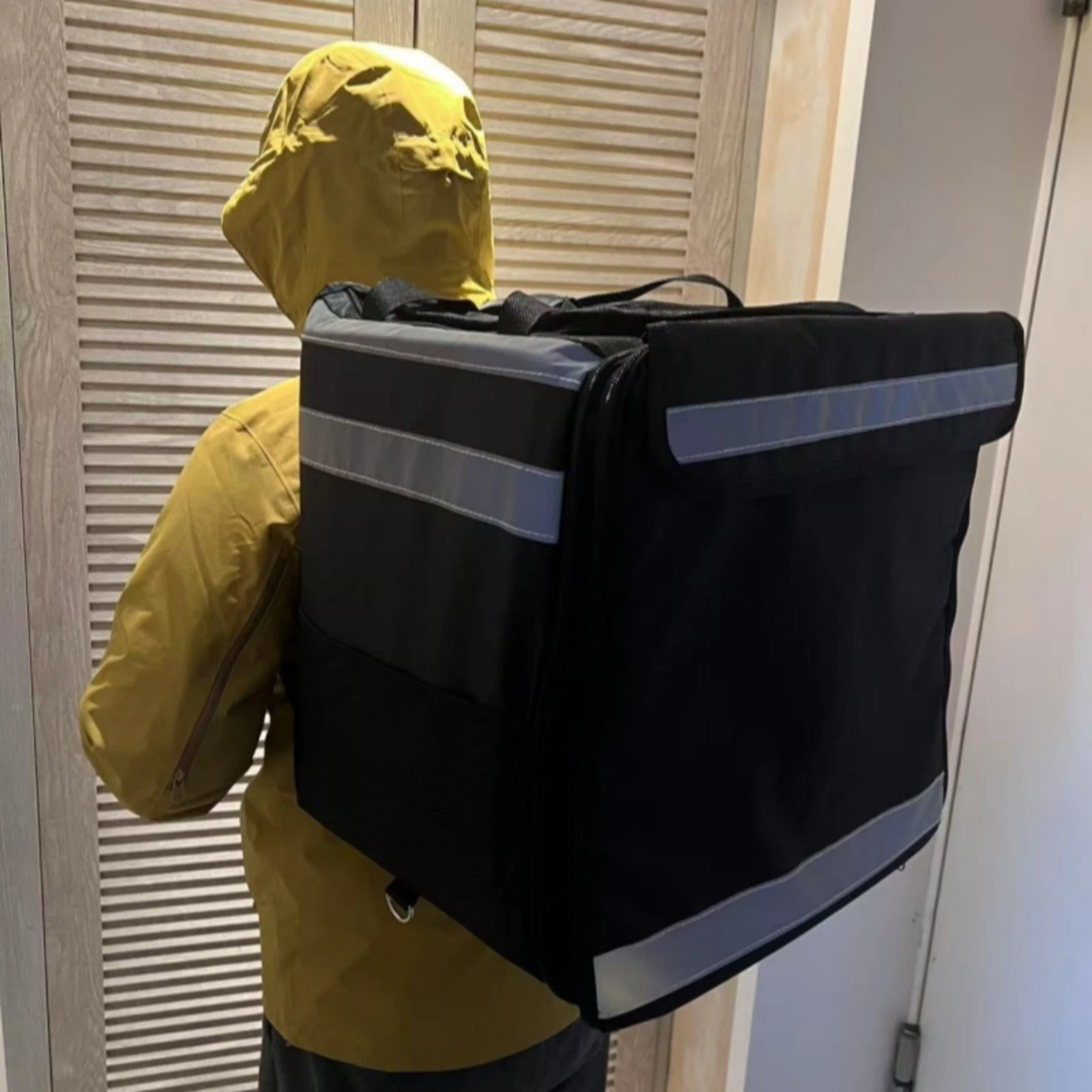 Food Delivery Backpack Expandable Insulated Backpack with Partition Board Large-Capacity for Couriers, Takeout Runs Black Mesh