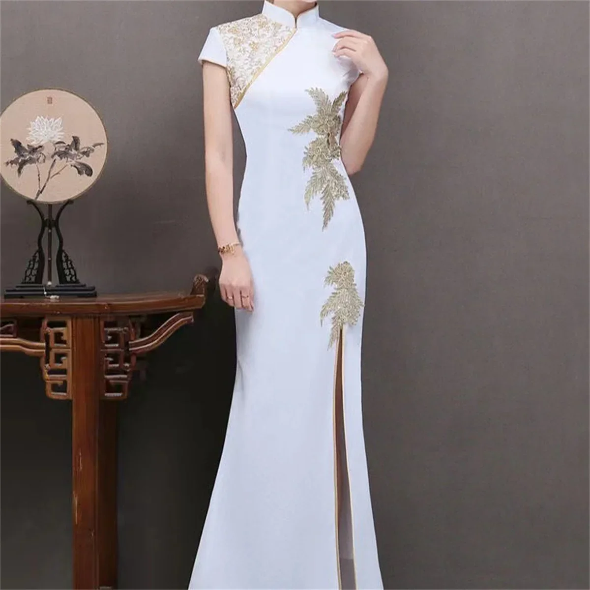 

Red long cheongsam fashion show high-end atmospheric performance costume new fish tail happy mother-in-law wedding mother d