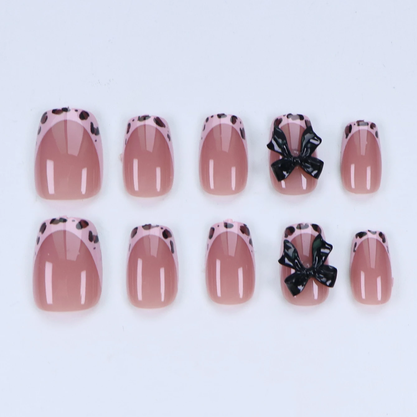 Set di unghie finte con copertura completa nera corta da 10 pezzi -Press On Nails Bowknot Design-1pc di lima per unghie e 1 kit di adesivi per colla per unghie