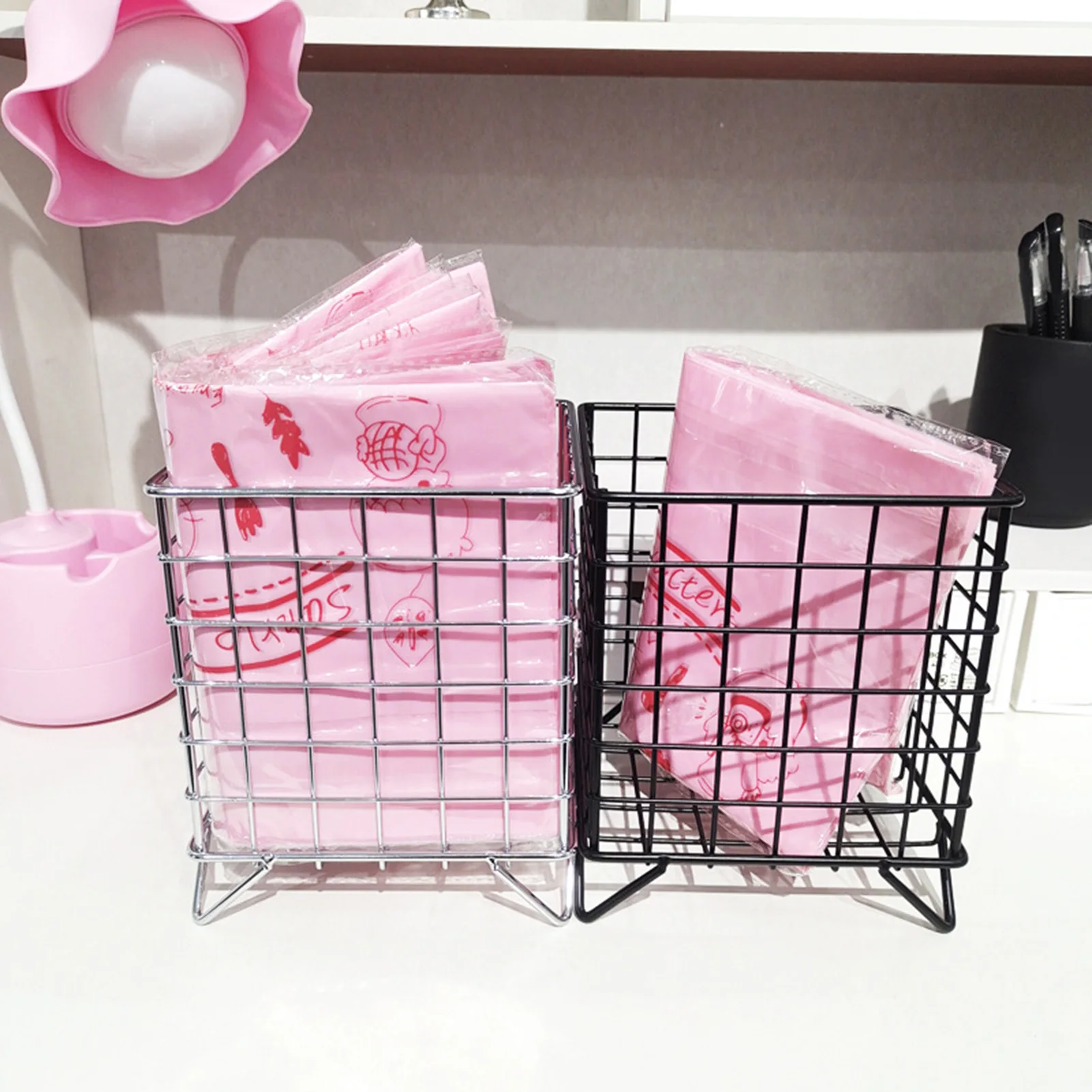 Space-Saving Storage Basket Metal Mesh Organizer for Office Desk Book Pen Storage Box Large-Capacity Basket Sundry Container