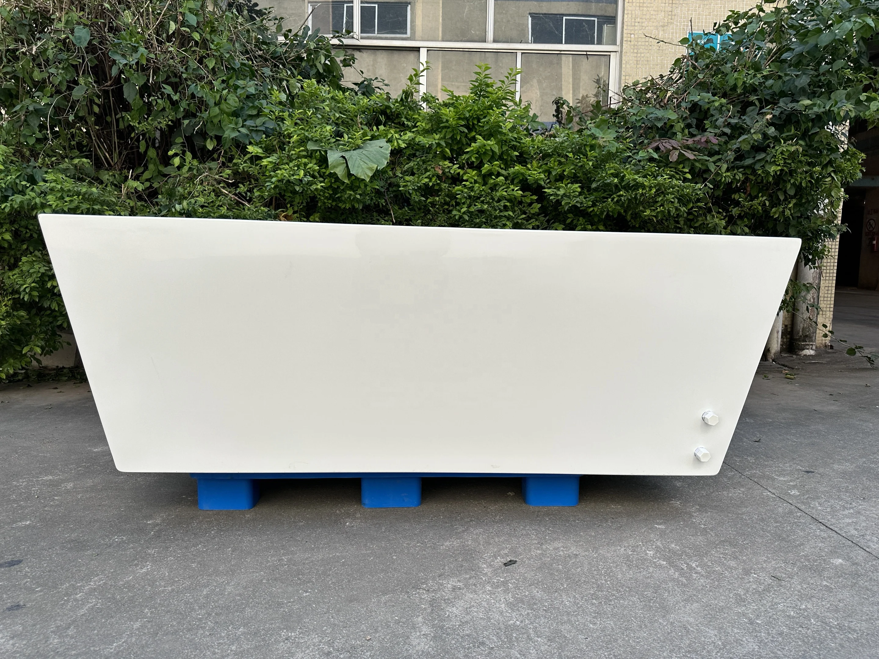 Portable Oasis For Athletes Modern Inflatable Acrylic Spa Tub Ultimate Outdoor Cold Plunge Dive Experience