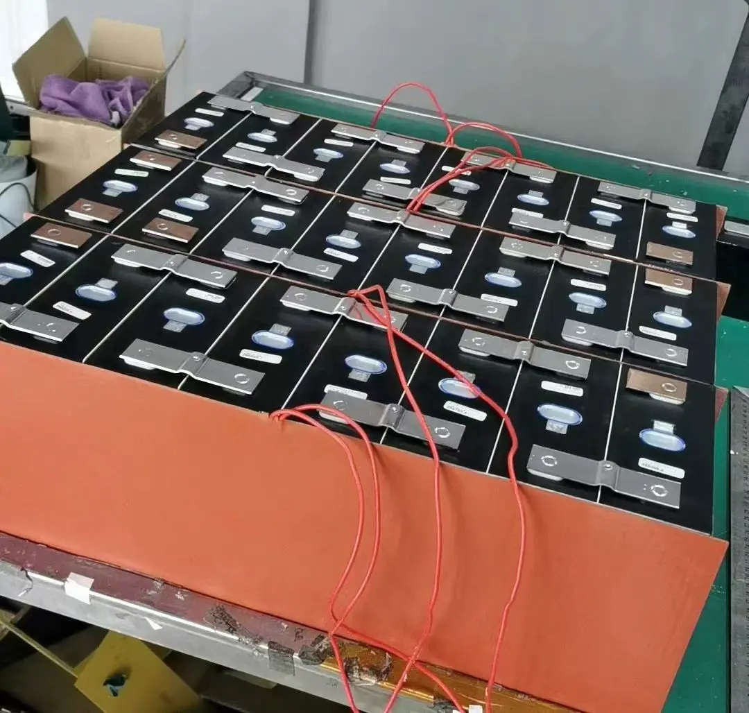 Self-adhesive Oil Pan Silicone Rubber Electric 48v Heating Pads for Lifepo4 Battery