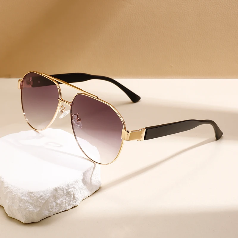 KAMMPT Women Fashion Oversize Decor Hiking Shades Vintage Male Square Sun Glasses Luxury Brand Design Pilot Gradient Sunglasses