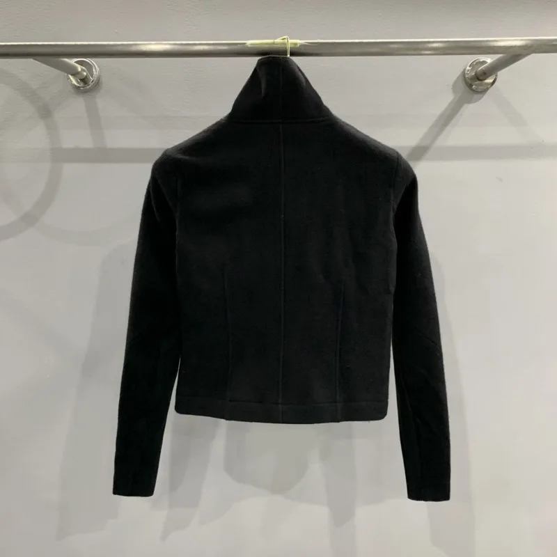 HKSH Autumn New Women's Jacket Asymmetrical Design Zipper Turtleneck Dark Style Streetwear Trendy Temperament Short Coat HK10979