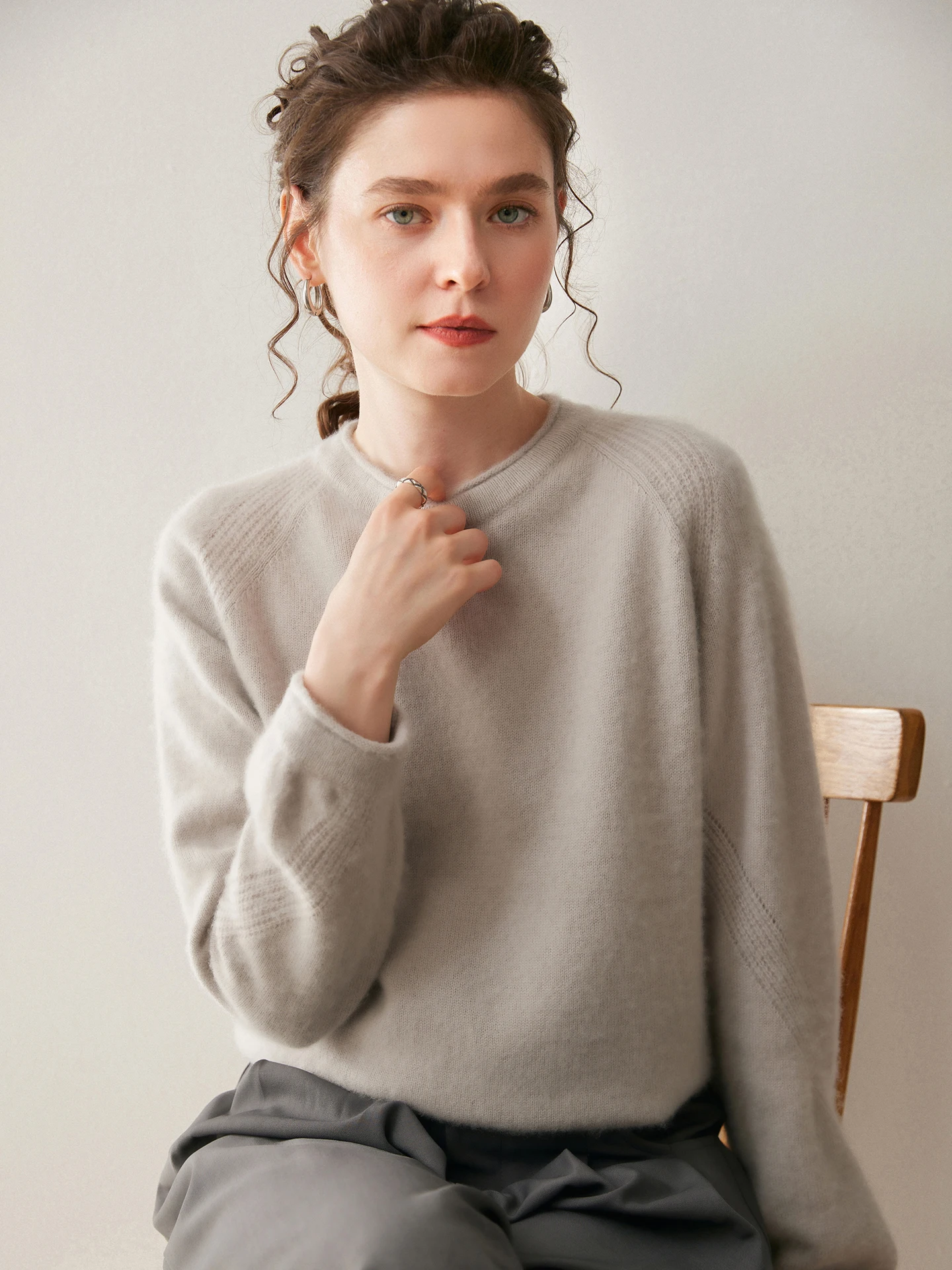 Ladies Thiened Camere Knitted Sweater Casual Sle Loose Fit oulder Insert round Ne Roll  Design Soft Wool Blend