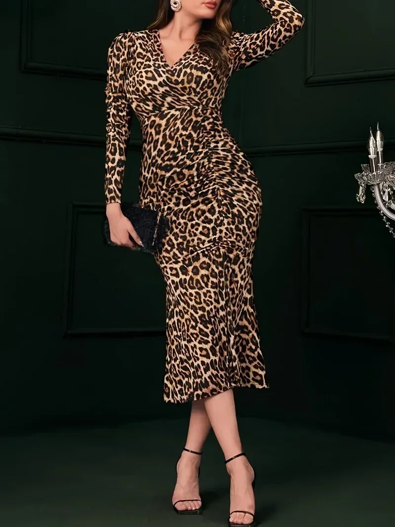 Women\'s Elegant Summer V-Neck Leopard Print Patchwork Collar Split Knee Length Dress Tight Fitting Dress