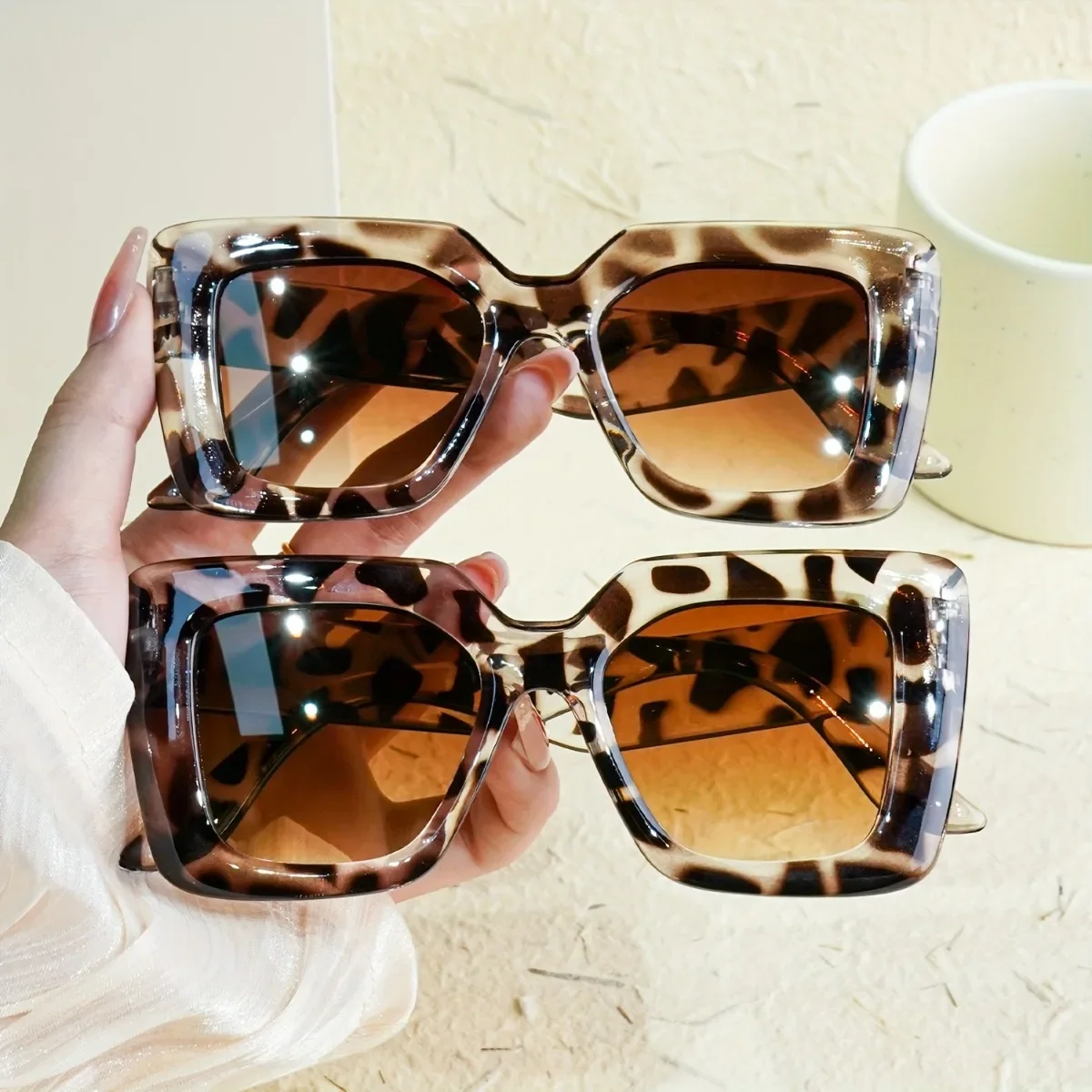 1 Stück/2 Stück modisches Retro-Sonnenbrillen-Set mit großem Rahmen und Leopardenmuster, geeignet für verschiedene Outfits, tägliche Ausflüge und Urlaube