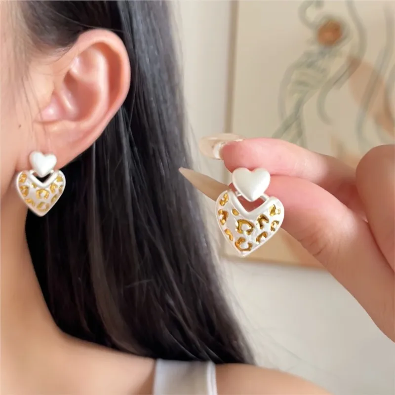 

Sam Panda серьги-гвоздики из стерлингового серебра 925 пробы с сердечком для женщин, универсальные милые универсальные ювелирные изделия, подарок, Прямая поставка