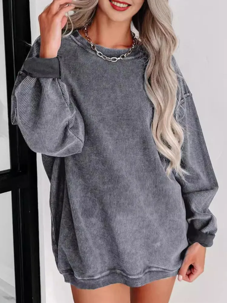 เสื้อสเวตเชิ้ตสีทึบเรียบง่ายของผู้หญิงฤดูใบไม้ร่วงและฤดูหนาวสบาย ๆ ลำลองหลวมคอกลมแฟชั่นเสื้อแขนยาว