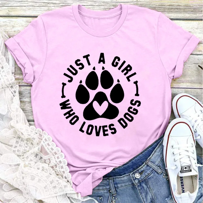 Camiseta con estampado de JUST A GIRL LOVE DOGS para Mujer, blusa holgada de manga corta con cuello redondo, ropa para Mujer