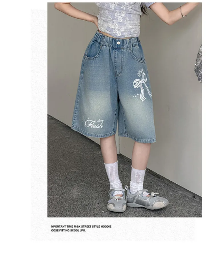 2026 Sommer Kinderkleidung: Jeans-Shorts für Teenager-Mädchen mit Schleifenmuster, elastischem Bund, weitem Bein und mittellanger Länge – Lässige, süße Shorts für Kinder – Detail 6