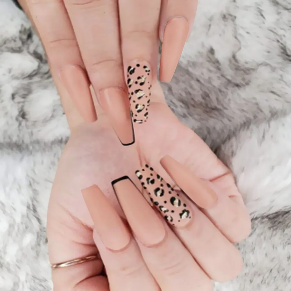 2026 New Minimalist European and American Spicy Leopard Print Nail Art, Removable Long Ballet False Nails