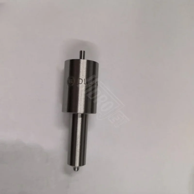 Großhandel Neue Injektor DLLA149S774 F3L912 F6L912 Bagger Teile Düse