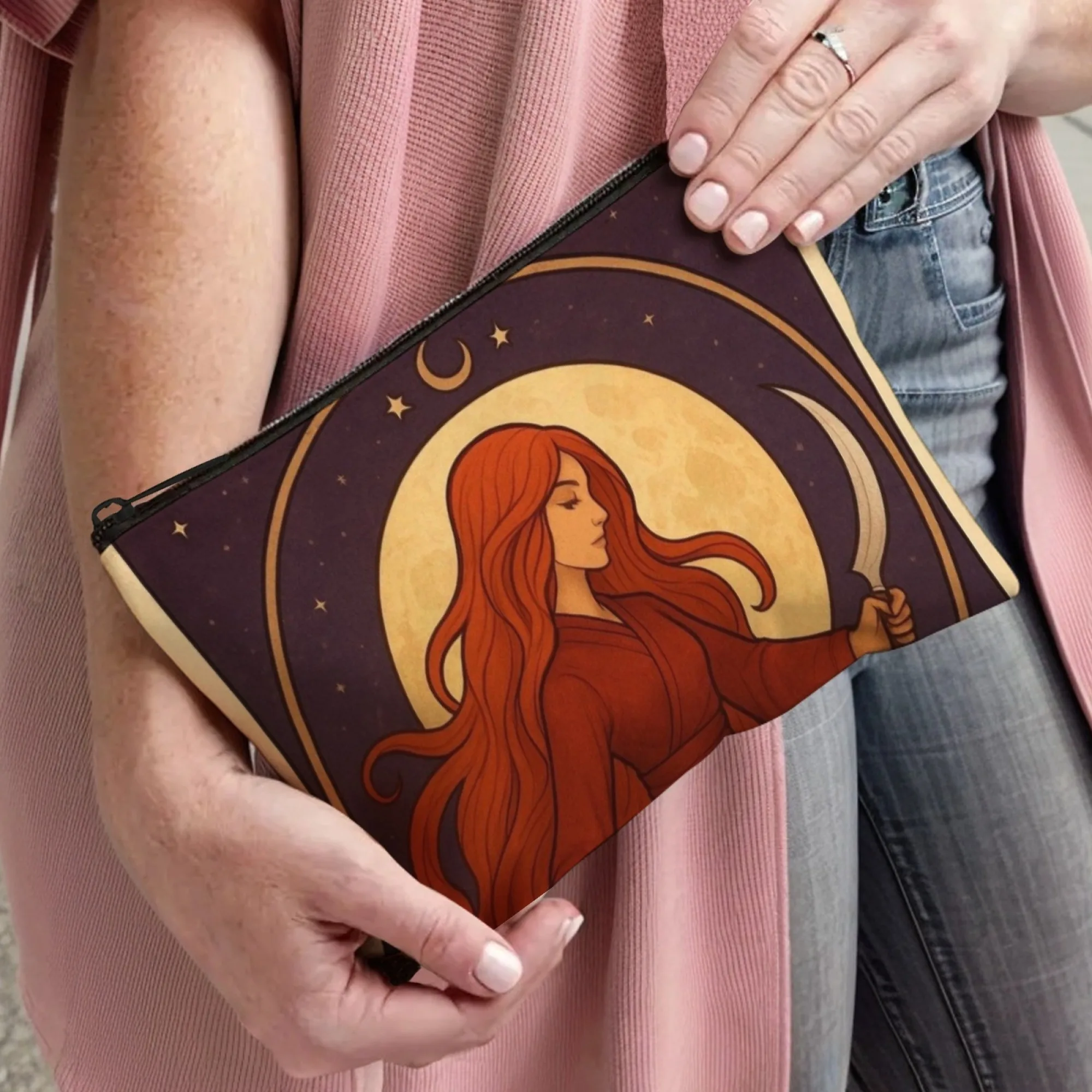 Custodia cosmetica per donna strega occulta Design mistico con lama a mezzaluna di capelli rossi Luna piena e stella perfetta per gli amanti del mito e della strega