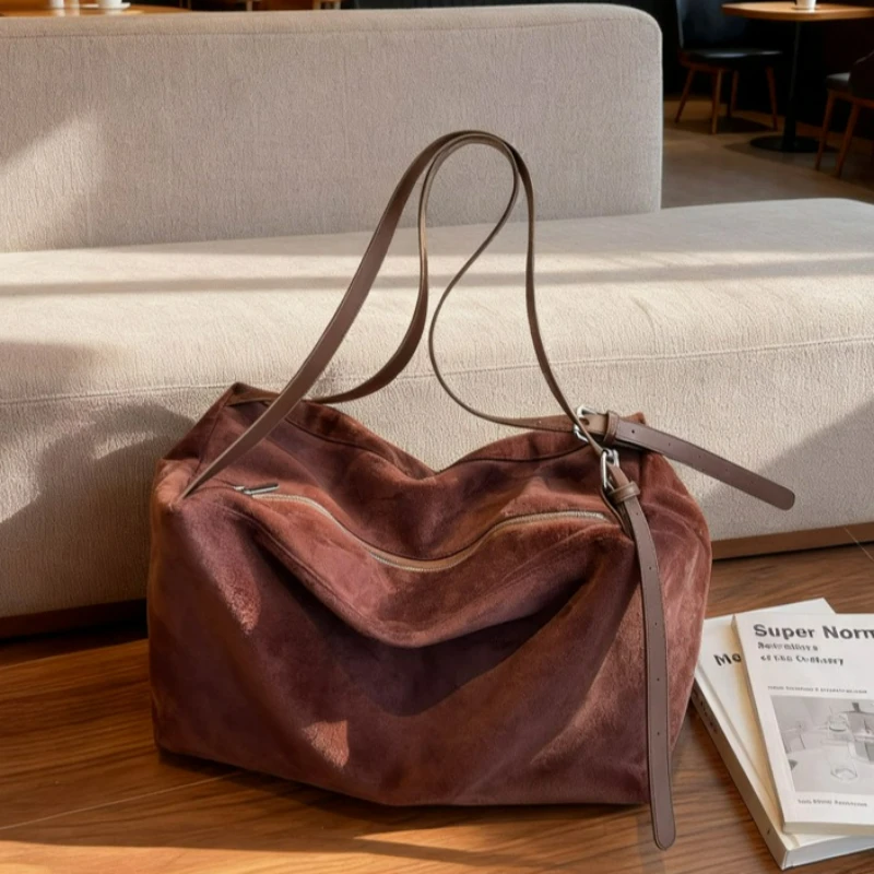 

Large Capacity Suede Commuter Shoulder Bag Vintage Casual and Simple Crossbody Bag Fashion Versatile Texture Coach Bag for Women