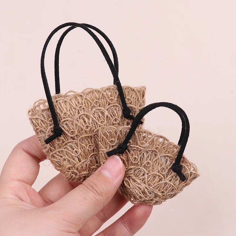 Miniature Dollhouse Weave Handbags Dollhouse Straw Shoulder Bag Summer Beach Weaving Bag Dolls Accessories