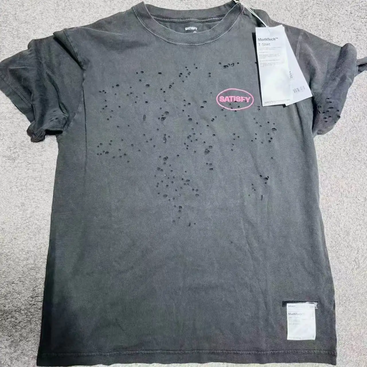 SATISFY washing water makes old holes sports trend short-sleeved T-shirt