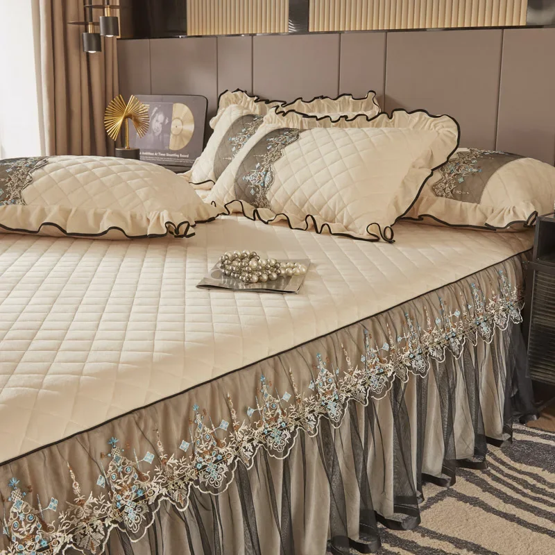 Thick Cotton Bed Skirt in Autumn Winter Three Piece Set of Decorative Dust-proof Anti Slip Pads Princess Style Lace Beds Sheet