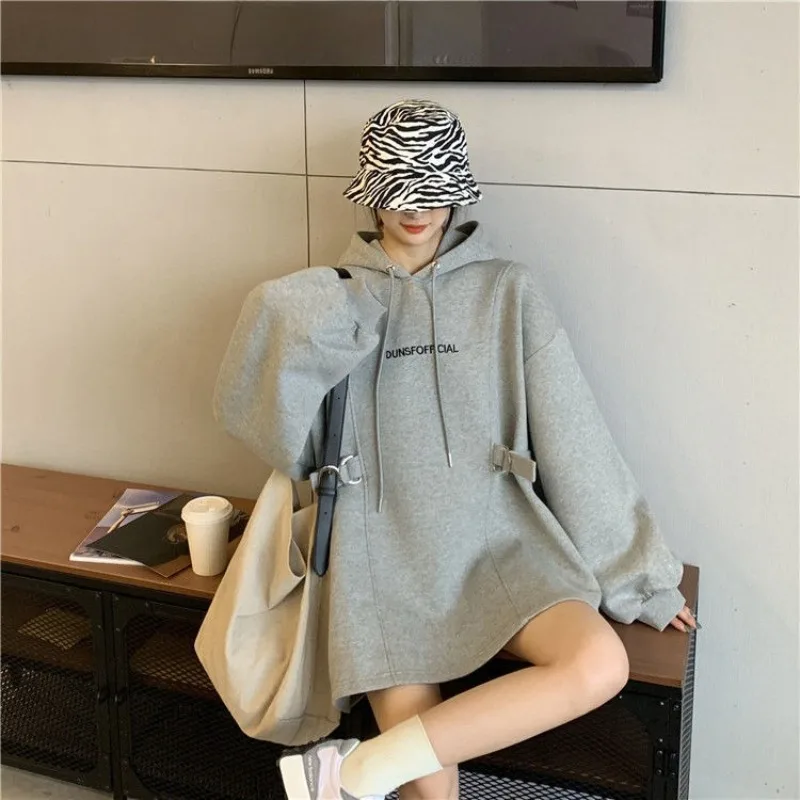 سترة رمادية فضفاضة بغطاء للرأس للنساء Y2k نمط Kpop 2025 الاتجاه الملابس الكورية الشعبية عادية مطابقة 2000s امرأة مقنعين القمم #1