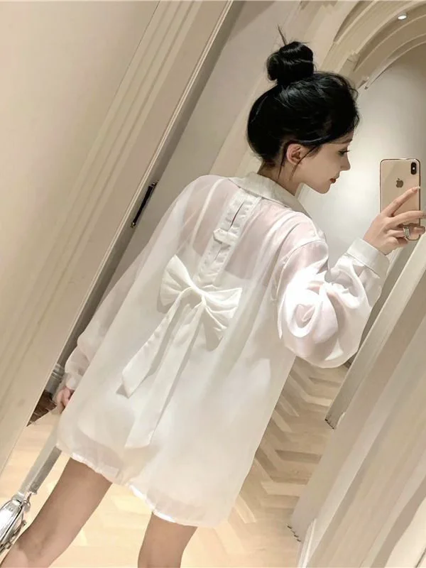 

Summer 2026 Gentle Wind Back Knot Design Beach Vacation Sun Protection Women's Shirt Loose Fit Long Sleeve Chiffon