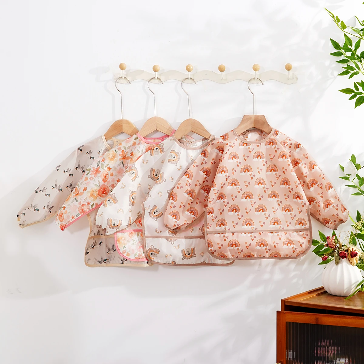 

1 Pc Waterproof Baby Bibs Cute Infant Eating Child Drawing Long Sleeve Apron Self Feeding Baby 0-3 Year