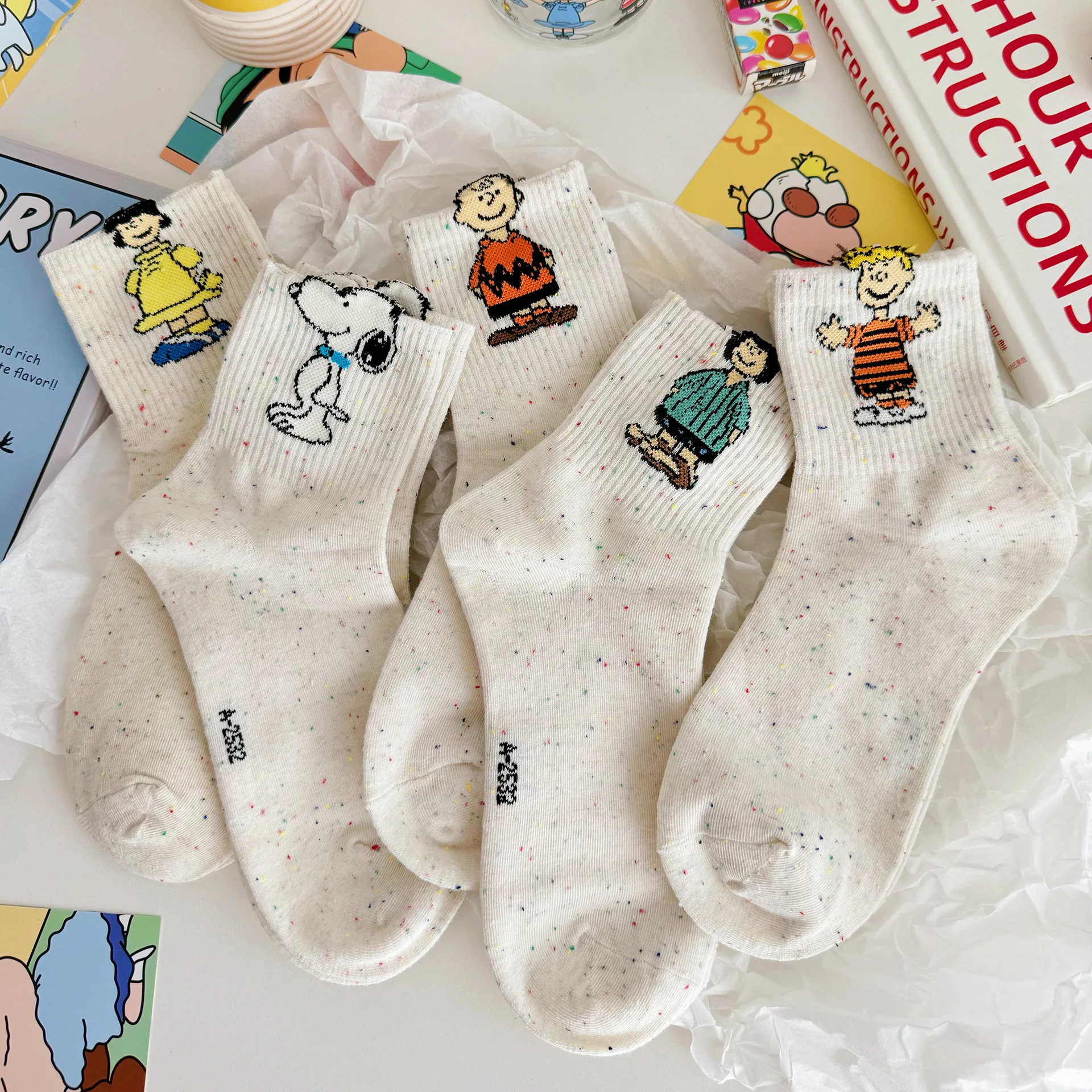 

5Pcs Cartoon Kawaii Snoopy Charlie Brown Long Winter Socks Cotton Socks Couple Fashion Cute Girl Christmas Gift For Girlfriend