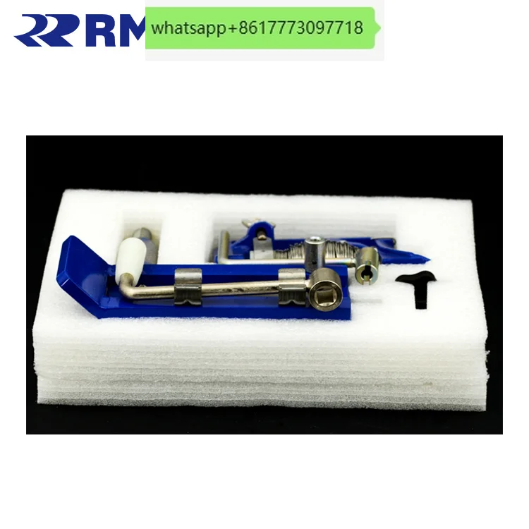 Portable manual fire hose coupling strapping machine crimping packaging machine