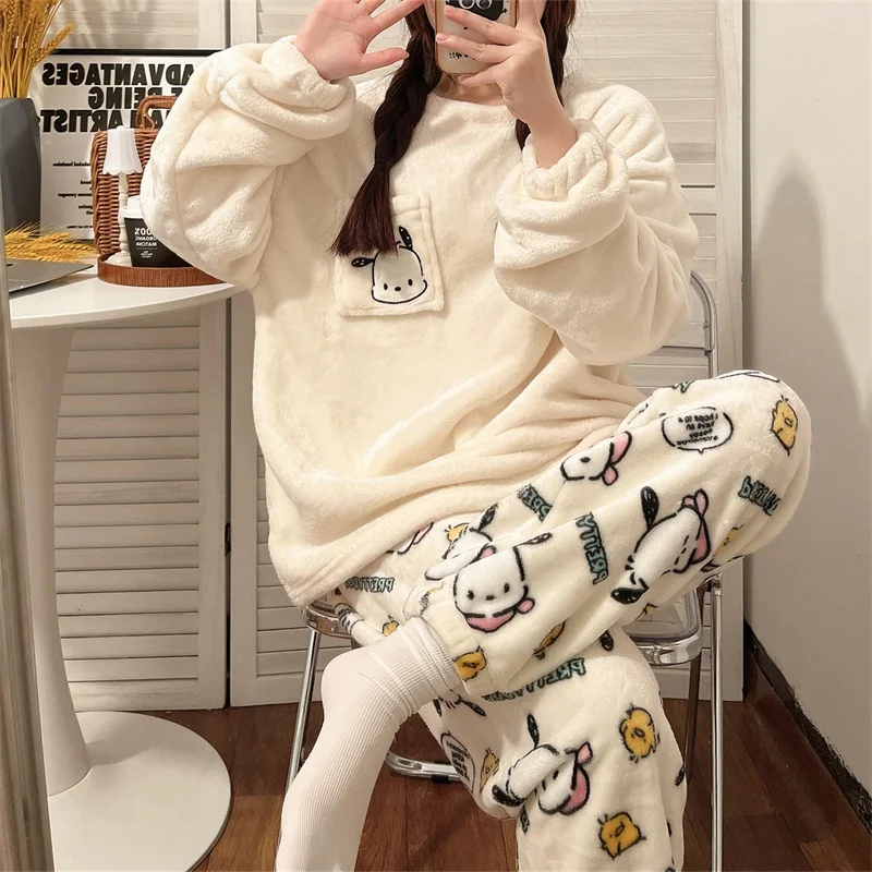 Sanrio Kurumi Pachacco Kitty Cartoon Sweet And Cute Women'S Winter Pajamas Coral Velvet Soft Set Thick Home Clothes Christmas