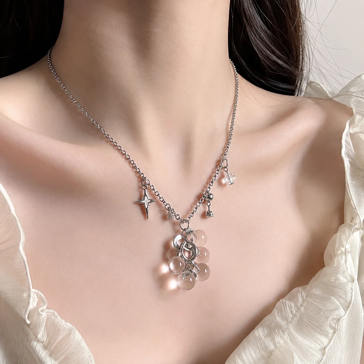 Unique Translucent Grape Cluster Necklace for Women Y2K Cool Toned Glass Bead Pendant Choker Trendy Aesthetic Accessories