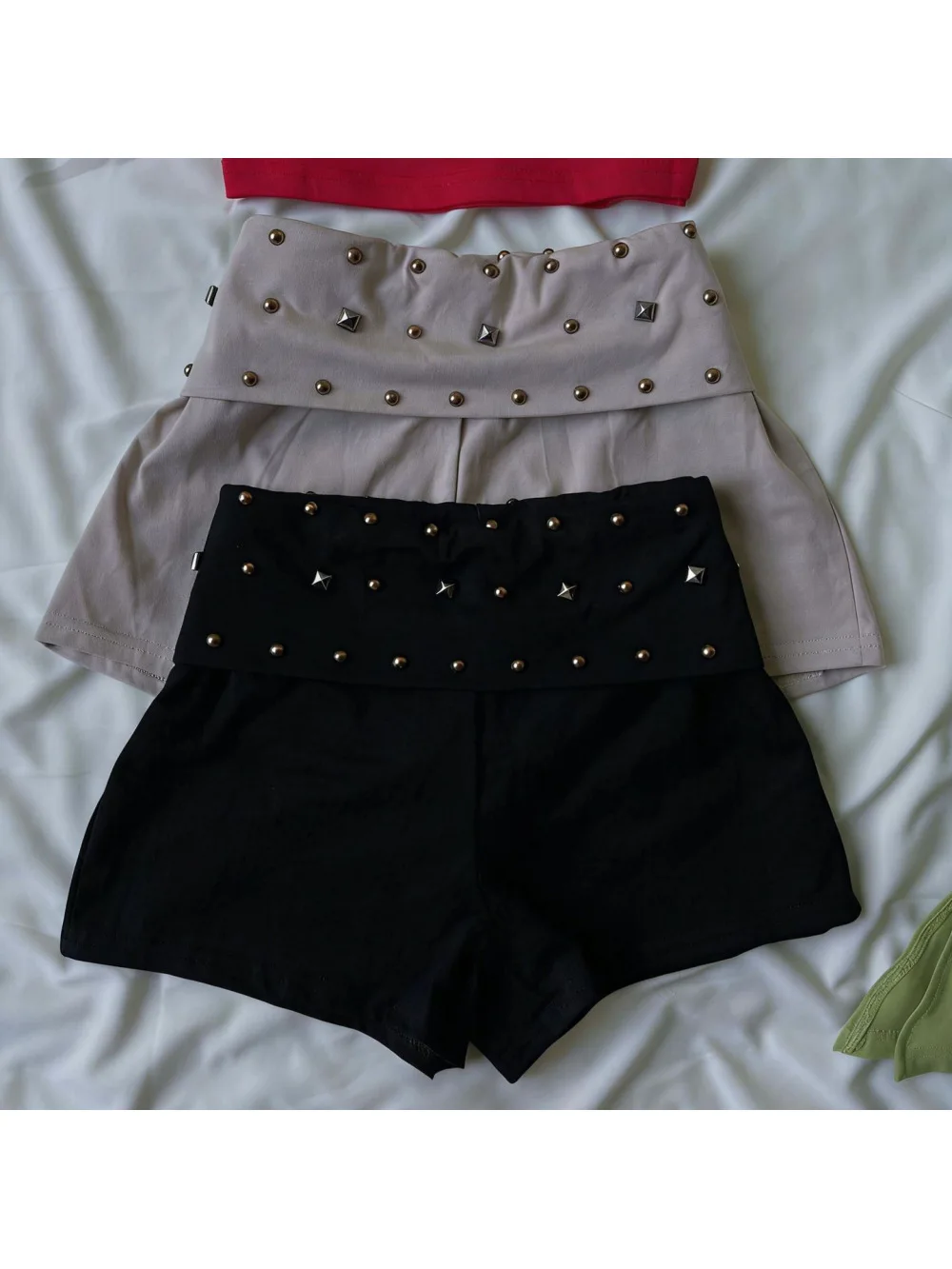 Millennium Shorts retrô de strass escuro, punk gótico europeu americano Y2K, saia sexy de cintura baixa para menina quente, explosão de rua