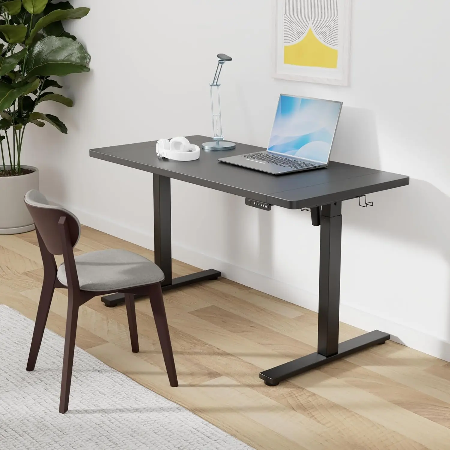 Electric Standing Desk Adjustable Sit Stand up Desk with Cable Management 3 Memory Preset Adjustable Height Desk