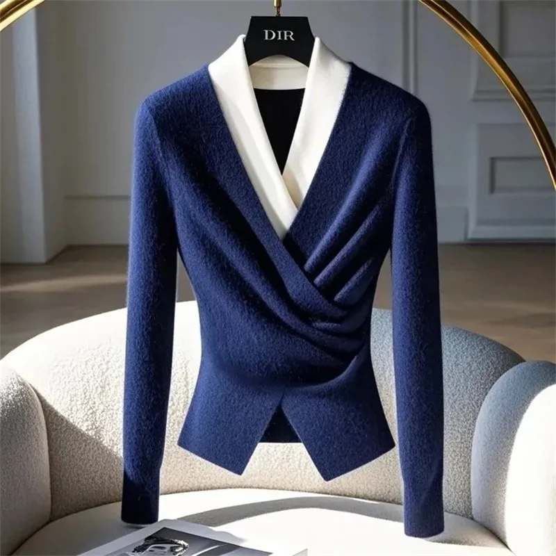 

Дизайнерский синий искусственный свитер из двух предметов, женский осенне-зимний новый высококачественный супер красивый свитер с v-образным вырезом, женский топ